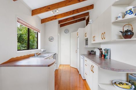 Photo of property in 47 Pemberton Avenue, Bayview, Auckland, 0629