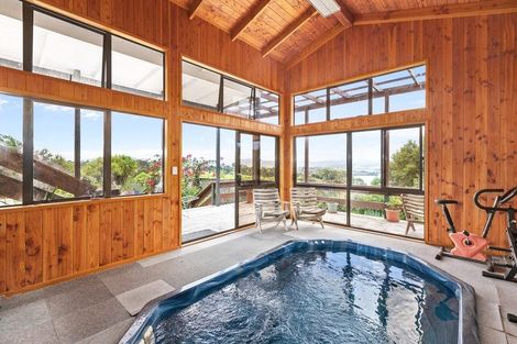 Photo of property in 76 Brick Bay Drive, Sandspit, Warkworth, 0982