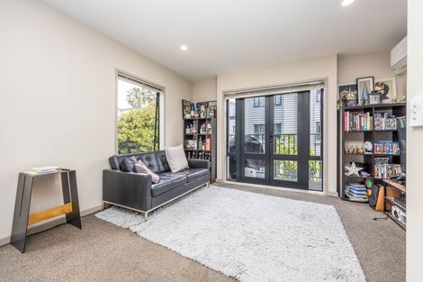 Photo of property in 1 Dovedale Place, Parnell, Auckland, 1010