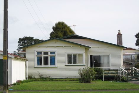 Photo of property in 99 Domett Street, Waitara, 4320