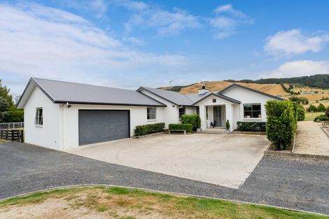 Photo of property in 66 Tirohanga Road, North Taieri, Mosgiel, 9092