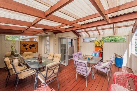 Photo of property in 28 Willoughby Avenue, Howick, Auckland, 2014