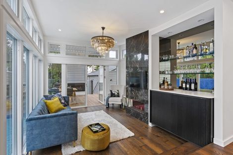 Photo of property in 17 Pompallier Terrace, Ponsonby, Auckland, 1011
