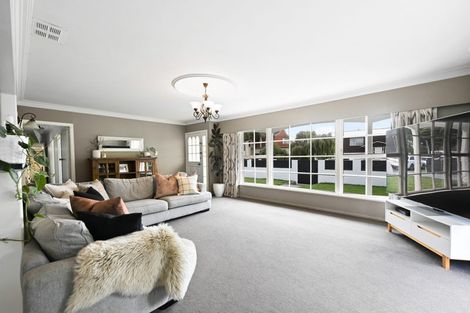 Photo of property in 5 Grassy Downs Place, St Andrews, Hamilton, 3200