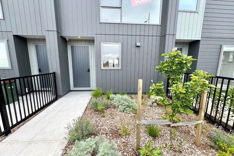 Photo of property in 10 Park Green Avenue, Rosehill, Papakura, 2113