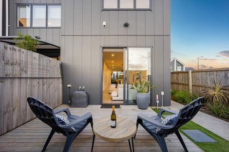 Photo of property in 82 Tarapuka Road, Westgate, Auckland, 0814