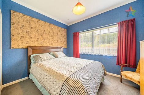 Photo of property in 6a Marua Palm Grove, Timberlea, Upper Hutt, 5018