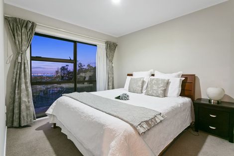 Photo of property in 1/24 Martin Crescent, Northcote, Auckland, 0627