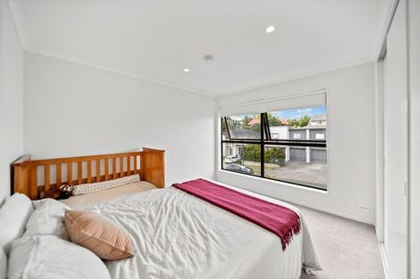 Photo of property in 37 Matairangi Avenue, Totara Heights, Auckland, 2105