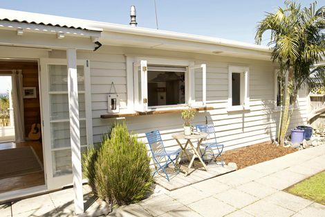 Photo of property in 9 Sea View Road, Leigh, Warkworth, 0985