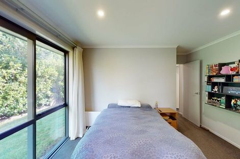 Photo of property in 31 Mooring Close, Whitby, Porirua, 5024