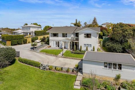 Photo of property in 26 Judkins Crescent, Cockle Bay, Auckland, 2014