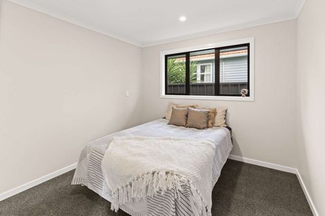 Photo of property in 17a Queenwood Road, Levin, 5510