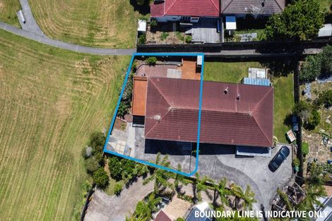 Photo of property in 2/28 Birman Close, Half Moon Bay, Auckland, 2012