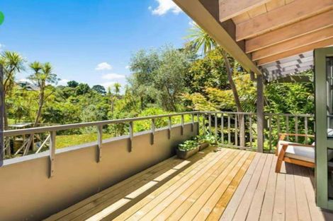 Photo of property in 6 Tree Fern Trail, Campbells Bay, Auckland, 0630