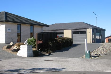 Photo of property in 12 Virginia Grove, Milson, Palmerston North, 4414