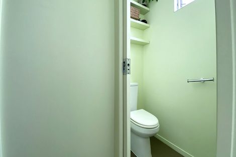 Photo of property in 28 Awaroa Road, Sunnyvale, Auckland, 0612