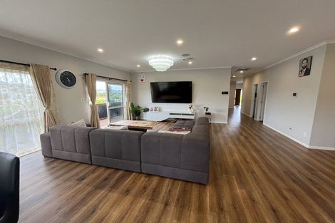 Photo of property in 90 Hillpark Drive, Pokeno, 2402