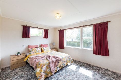 Photo of property in 1 Charwell Place, Highbury, Palmerston North, 4412
