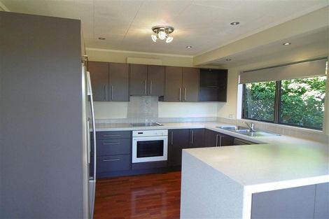 Photo of property in 1/18 Rothesay Bay Road, Rothesay Bay, Auckland, 0630