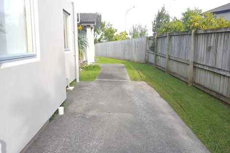 Photo of property in 10 Laurel Oak Drive, Schnapper Rock, Auckland, 0632