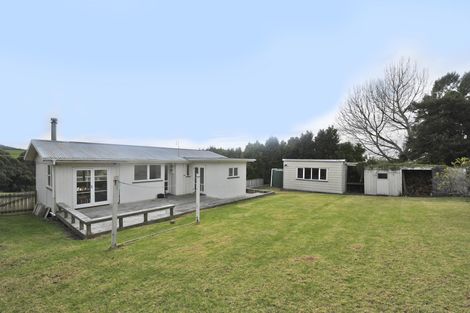Photo of property in 17 Pakiri Road, Leigh, Warkworth, 0985