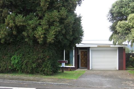 Photo of property in 1 Adams Place, Te Kamo, Whangarei, 0112