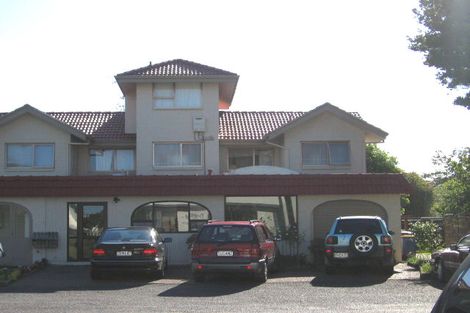 Photo of property in 10/3 Glen Road, Browns Bay, Auckland, 0630