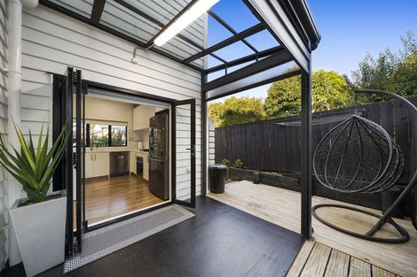 Photo of property in 20a South Street, Papakura, 2110