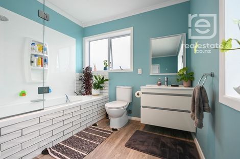 Photo of property in 20 Vardon Road, St Andrews, Hamilton, 3200