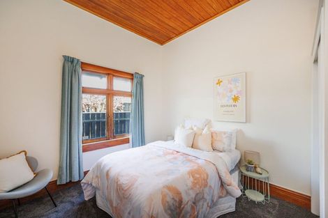 Photo of property in 215 College Street, West End, Palmerston North, 4412