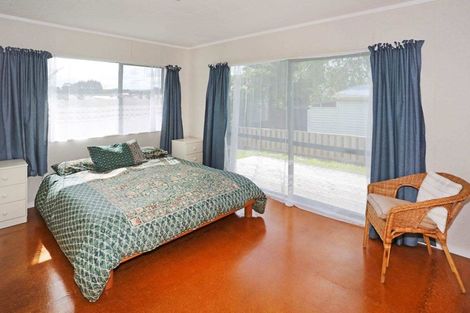Photo of property in 10 Mackinnon Road, Manukau Heads, Waiuku, 2684