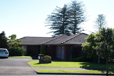 Photo of property in 29 Orangewood Drive, Northpark, Auckland, 2013