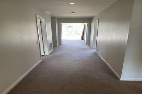 Photo of property in 9 Gifford Grove, Churton Park, Wellington, 6037