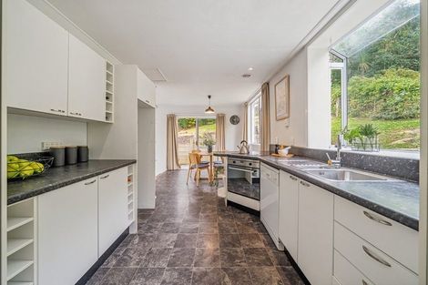 Photo of property in 14a Hawthorn Crescent, Stokes Valley, Lower Hutt, 5019