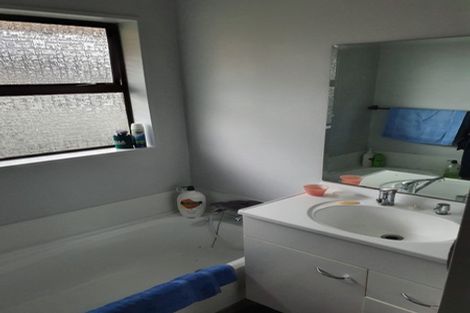 Photo of property in 52 Fovant Street, Russley, Christchurch, 8042