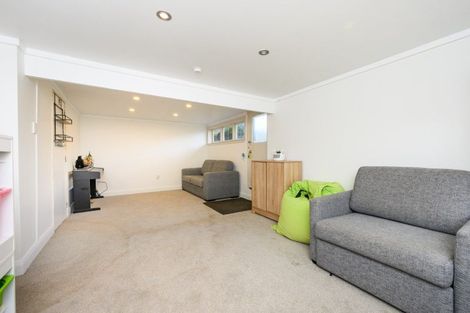 Photo of property in 12 Kent Crescent, Awapuni, Palmerston North, 4412