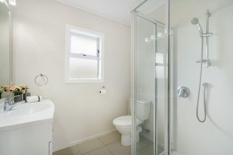 Photo of property in 44 Aurea Avenue, Pakuranga, Auckland, 2010