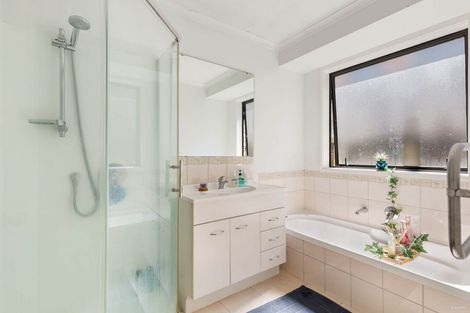 Photo of property in 37 Bellville Drive, Clendon Park, Auckland, 2103