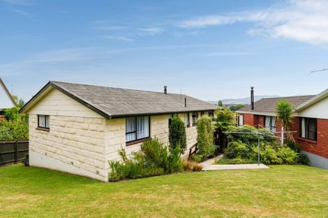 Photo of property in 72 Kinmont Crescent, Kinmont Park, Mosgiel, 9024
