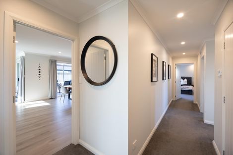 Photo of property in 6 Atlantic Drive, Fitzherbert, Palmerston North, 4410