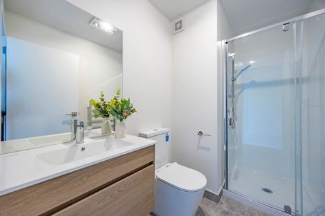 Photo of property in 6/4 Waitaki Street, Henderson, Auckland, 0612