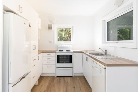 Photo of property in 2/72 Homebush Road, Khandallah, Wellington, 6035