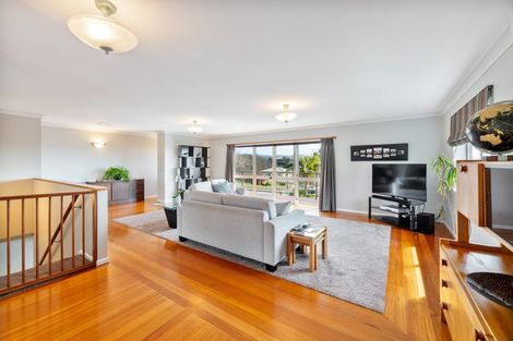 Photo of property in 3 Semillon Avenue, Henderson, Auckland, 0612