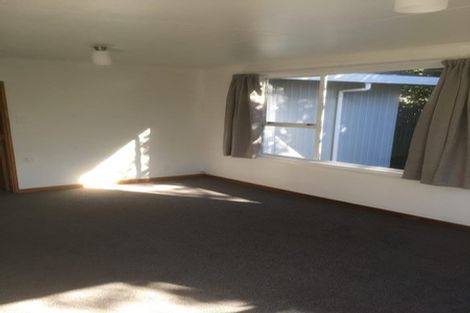 Photo of property in 3 Tiraumea Street, Palmerston North, 4410