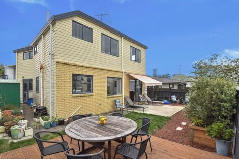 Photo of property in 1/173 Wellington Street, Howick, Auckland, 2014