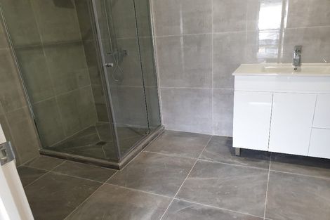 Photo of property in 16 Millcroft Lane, Ranui, Auckland, 0612