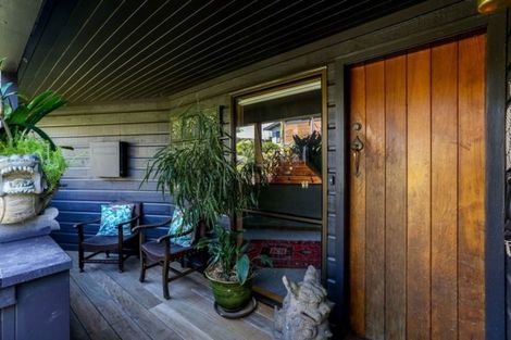 Photo of property in 319 Mangorei Road, Merrilands, New Plymouth, 4312