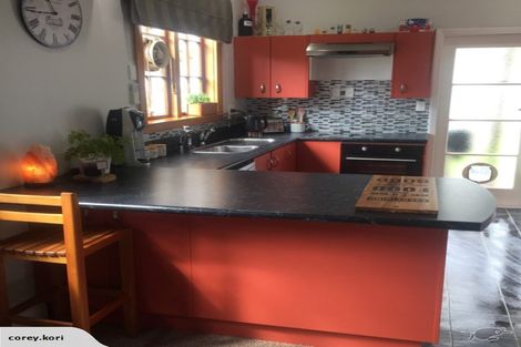 Photo of property in 39 Linwood Drive, Paraparaumu, 5032