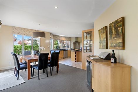 Photo of property in 6 Leabridge Mews, Harewood, Christchurch, 8051